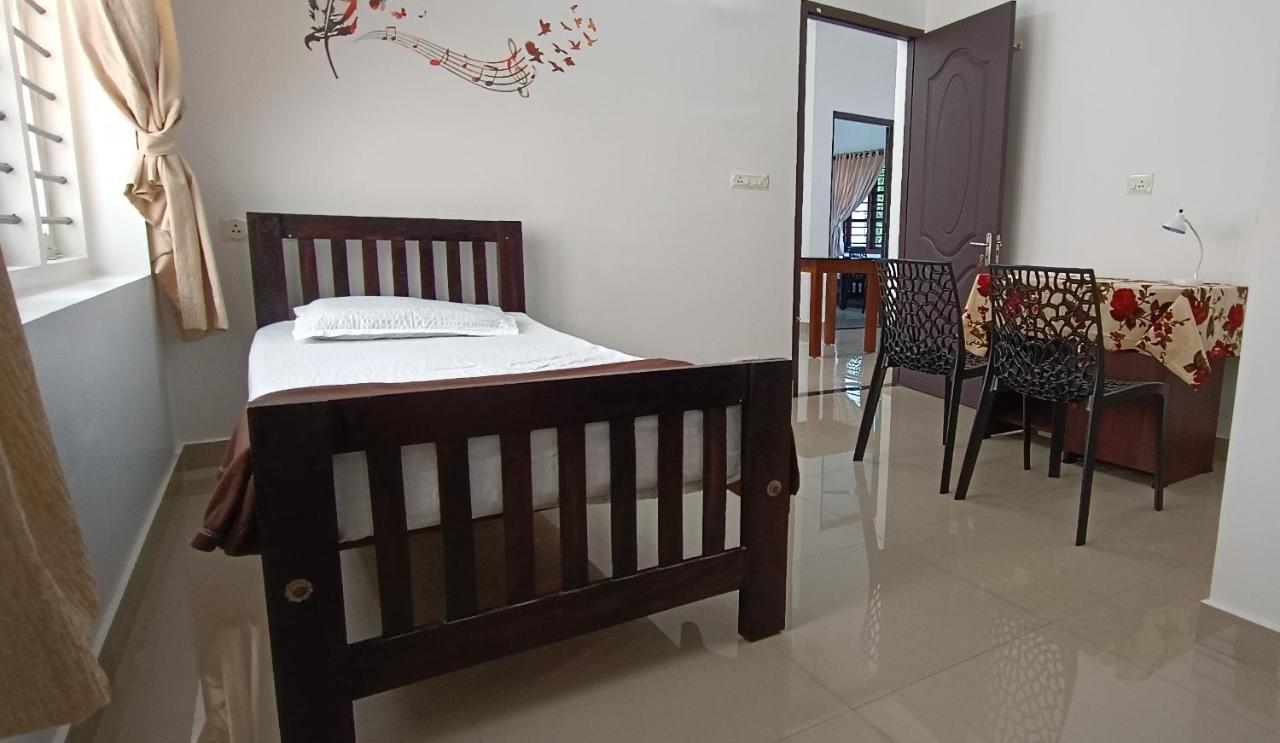 Prakriti Homestay Fortkochi Air Conditioned Rooms Kültér fotó